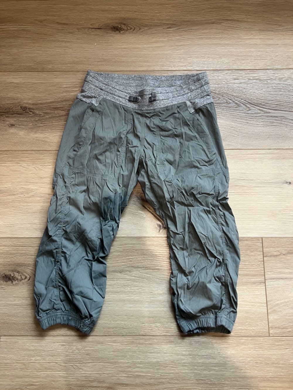 Lululemon Ivivva  Live to Move Pants girls gray size 14 joggers